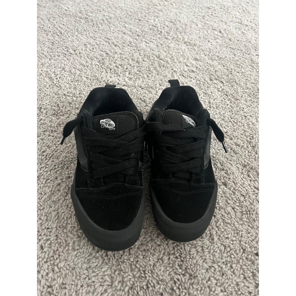 Vans Old Skool – Men’s 7 / Women’s 8.5 – All Black